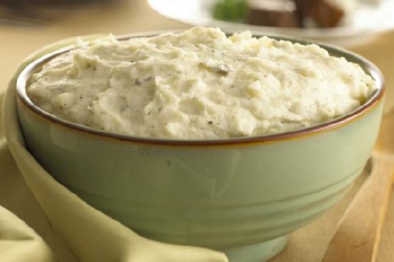 Creamy Garlic Sage Goat Cheese Mashed Potatoes